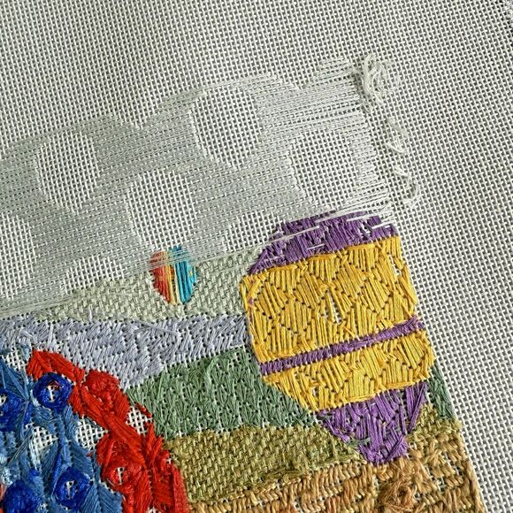 Unfinished 2018 Needlepoint Hot Air Balloons Rainbow 7x7" American Guild Seminar - Picture 10 of 12